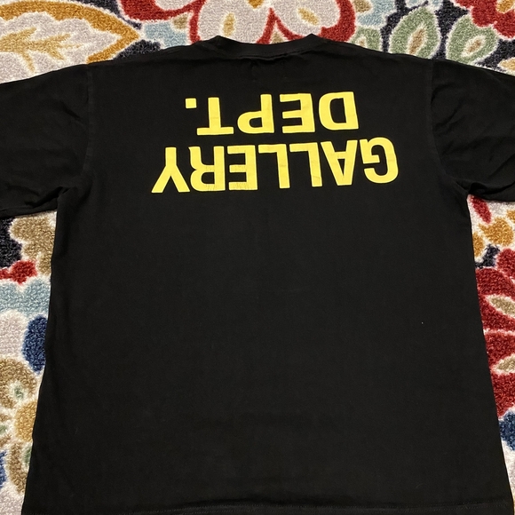 Gallery Dept Black Tee with Yellow Accent - Picture 1 of 3